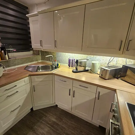 Appartement Schoene 2 Schlafzimmer Mit 1 Wohnzimmer *