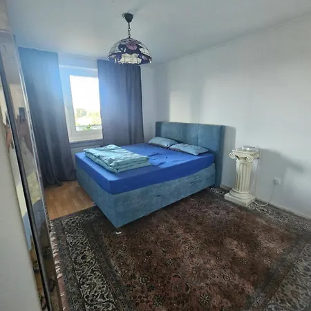 Appartement Schoene 2 Schlafzimmer Mit 1 Wohnzimmer Delmenhorst